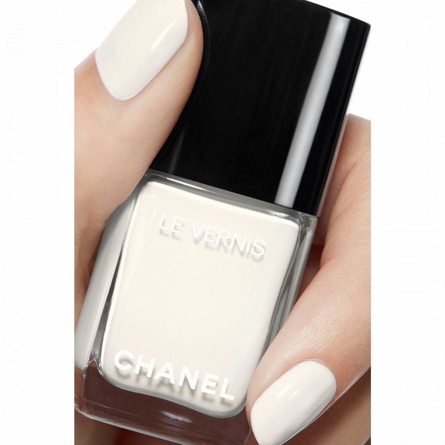 LE VERNIS