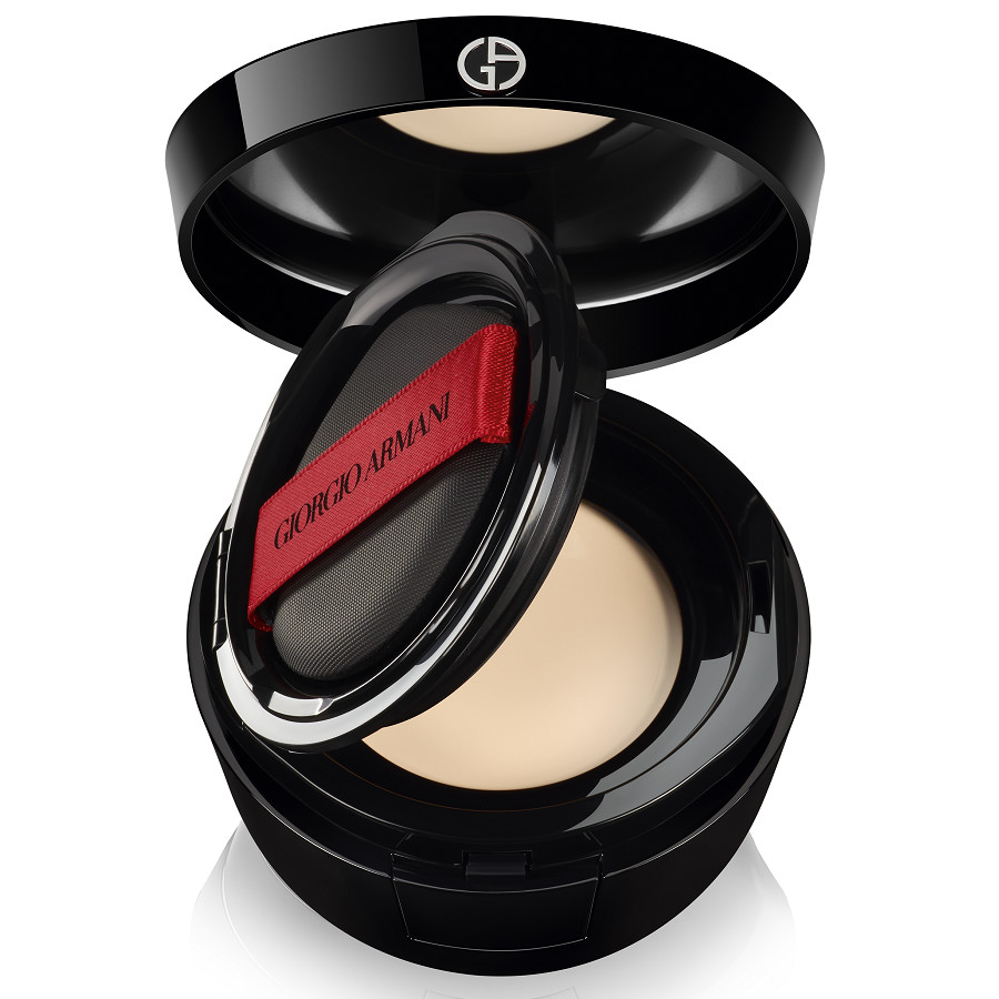 Power Fabric Compact Foundation