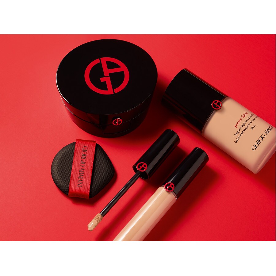 Power Fabric Compact Foundation