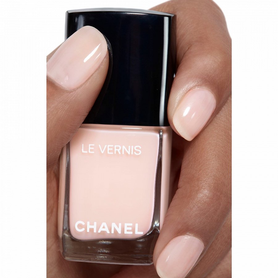LE VERNIS
