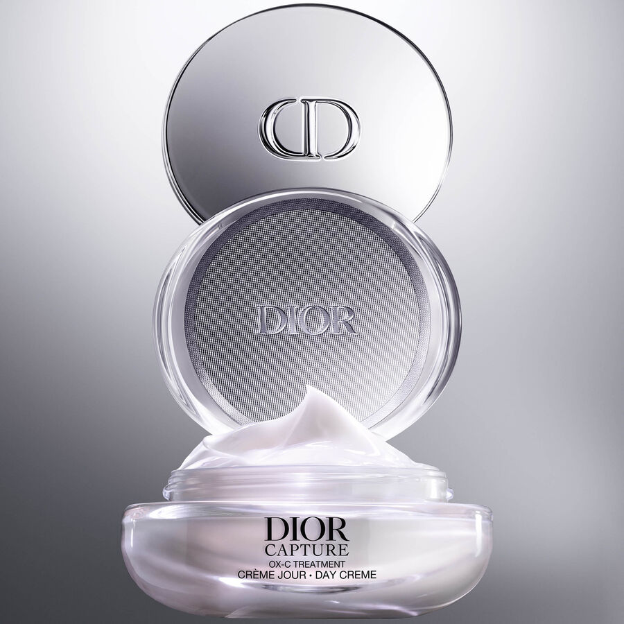 DIOR Capture Ox C Treatment Day Creme online la DOUGLAS