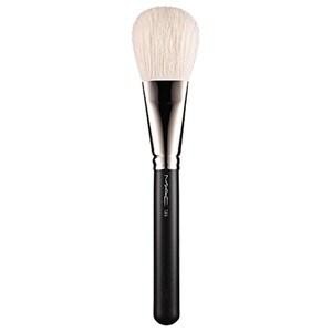 Pensula pentru pudra pentru MAC 135S Large Flat Powder 1 buc.