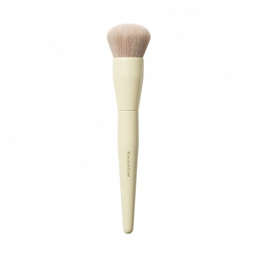 M104 Foundation Brush