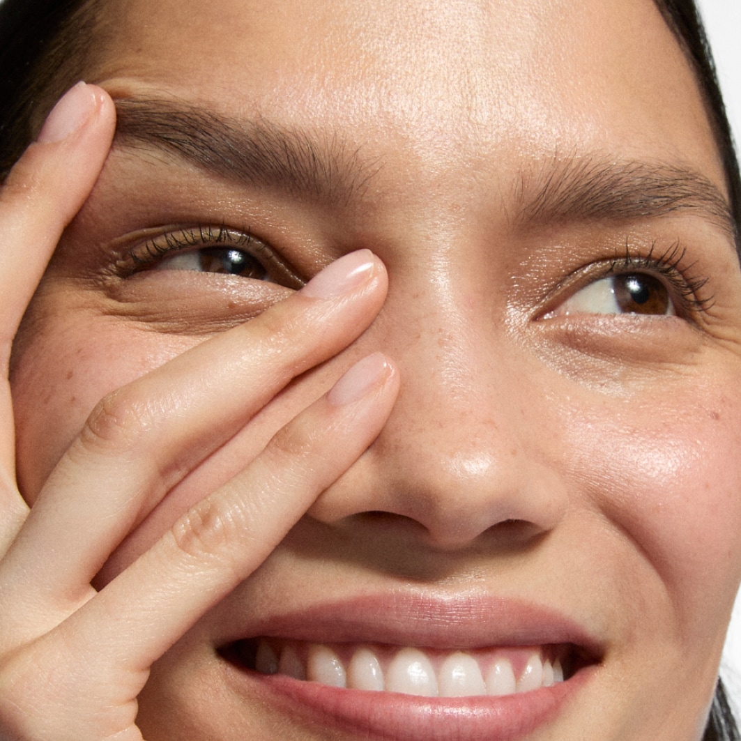 Hydro-Surge Dewy Face Mist