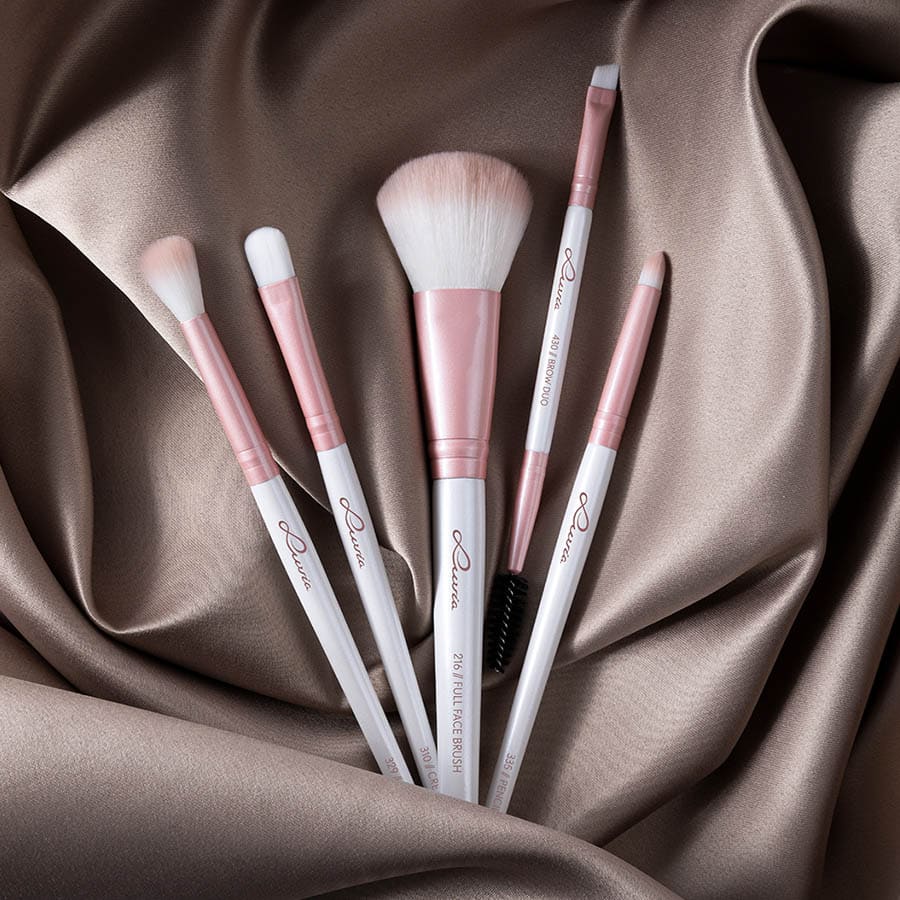 Daily Selection Gift Set Brush