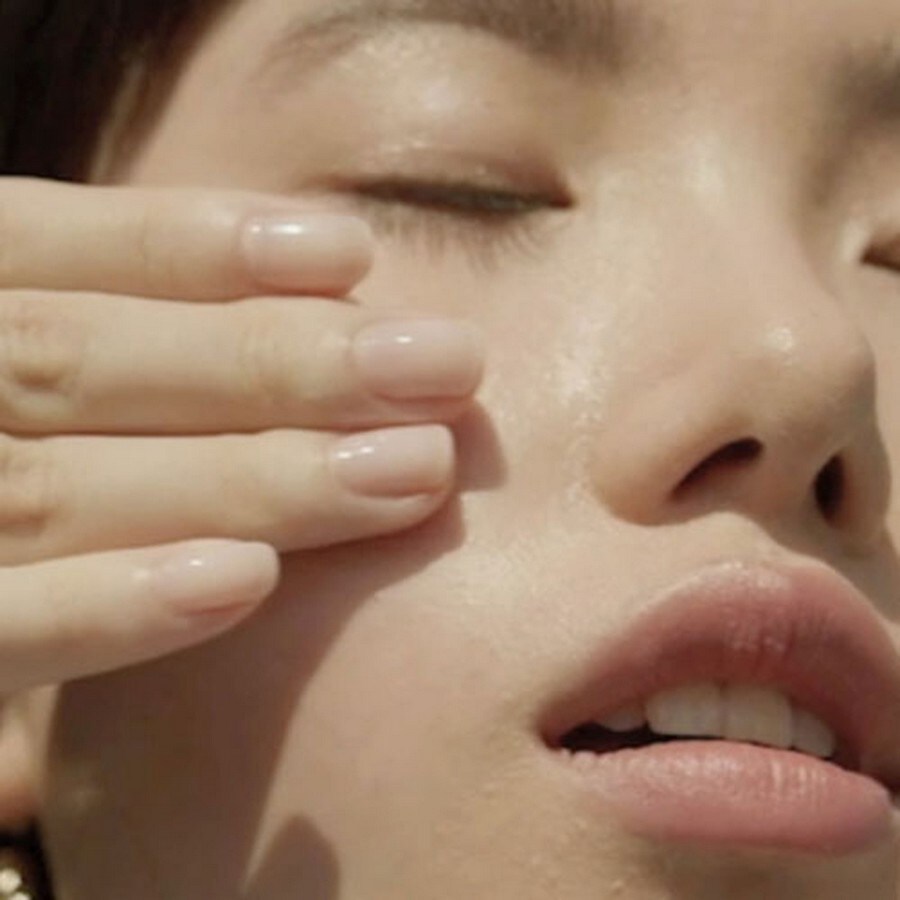 The Moisturizing Soft Cream