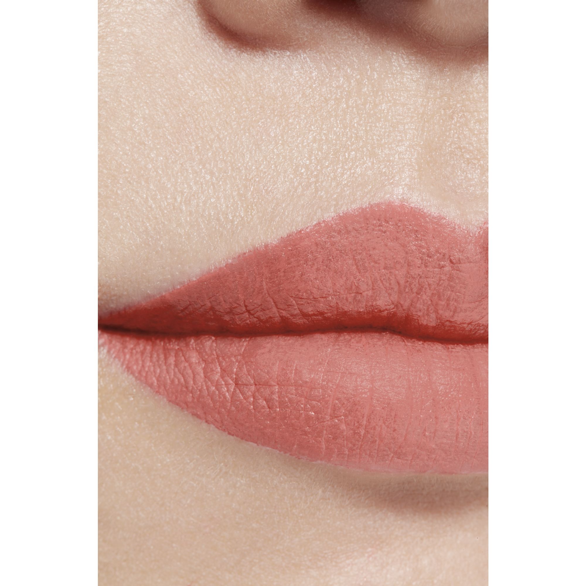 ROUGE ALLURE LIQUID VELVET