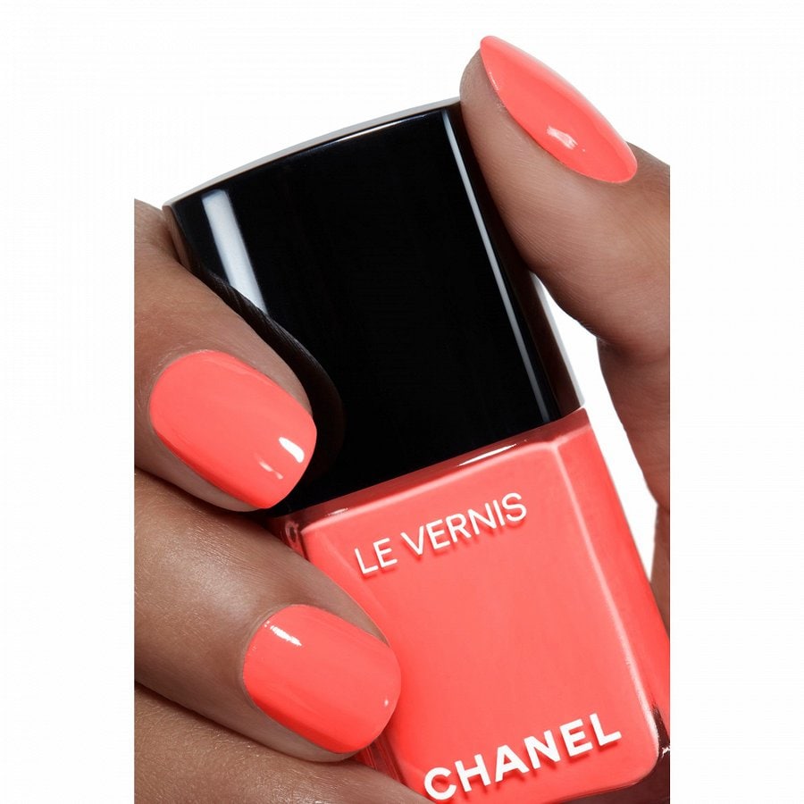 LE VERNIS