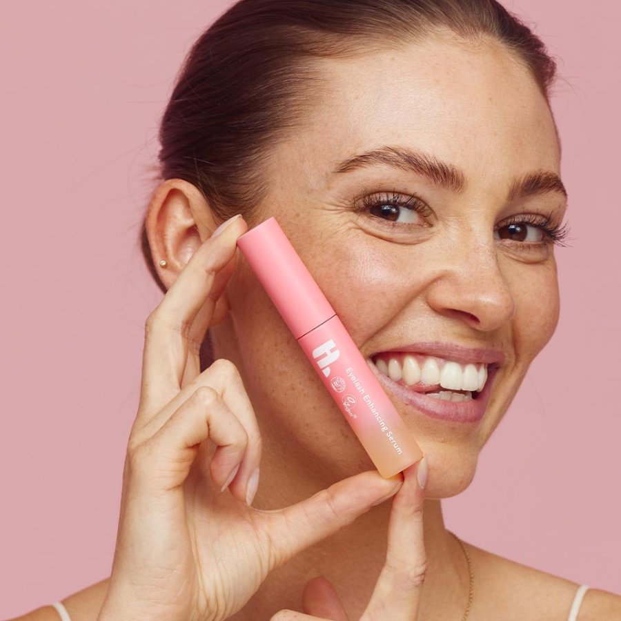 Superb Eyelash Enhancing Serum