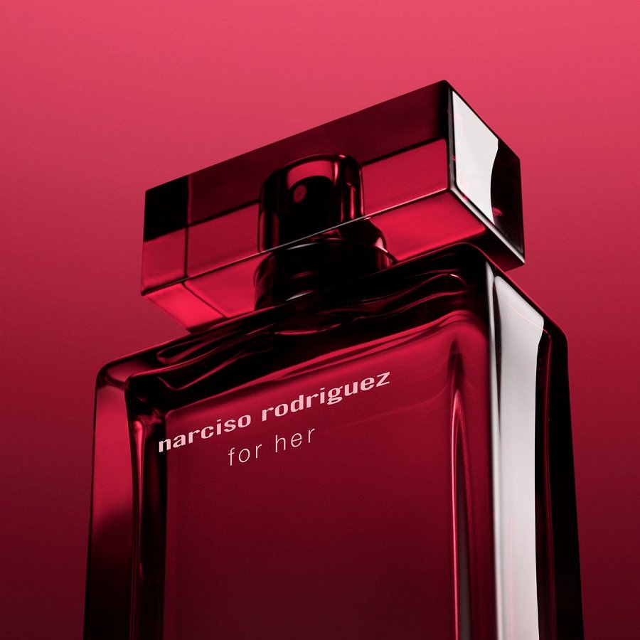 for her intense Eau de Parfum