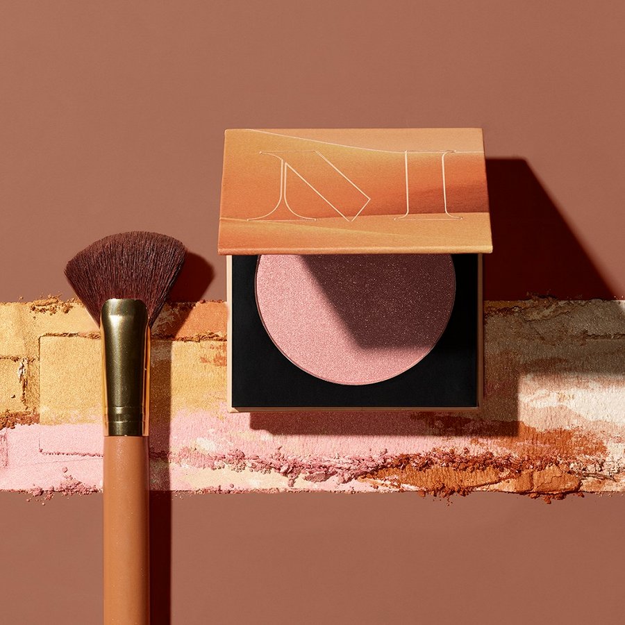 Glow Show Radiant  Pressed Highlighter