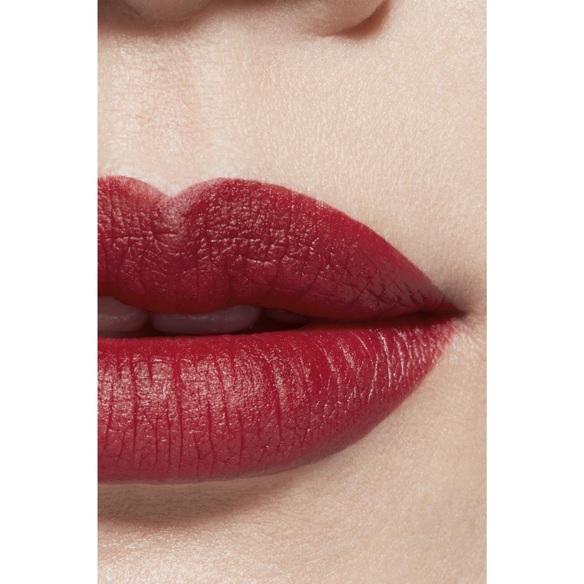 ROUGE ALLURE VELVET