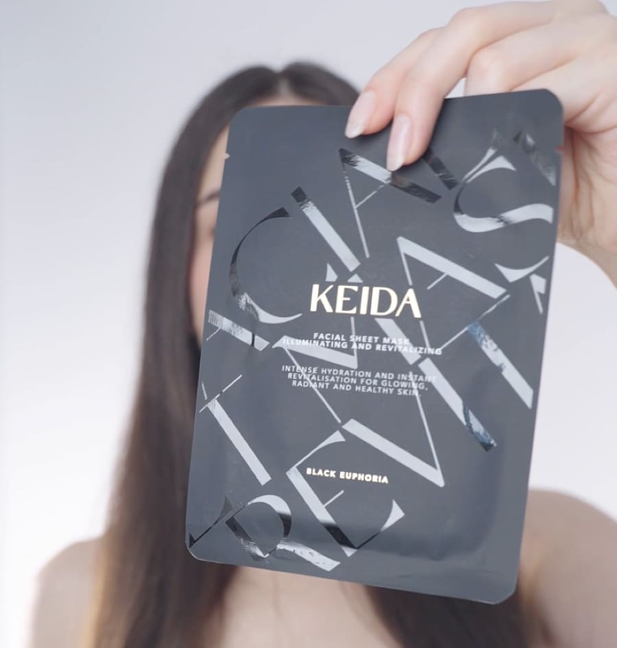 Facial Sheet Mask Illuminating and Revitalizing