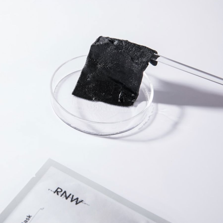 Premium Charcoal Mineral Mask