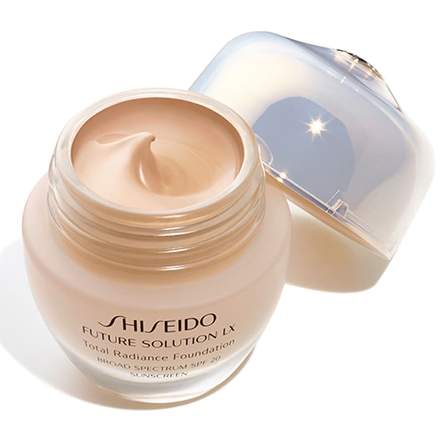 Total Radiance Foundation SPF 15