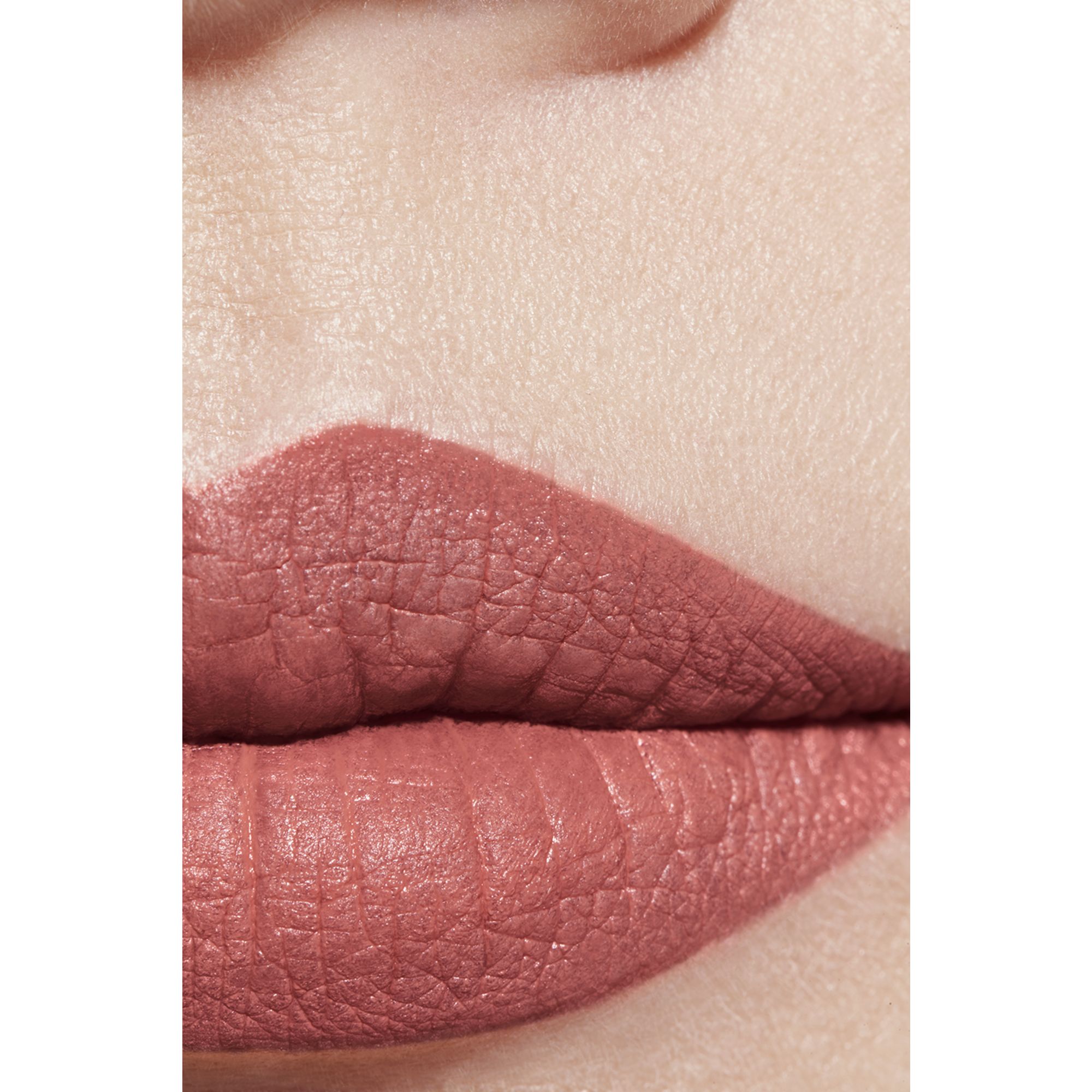 ROUGE ALLURE VELVET