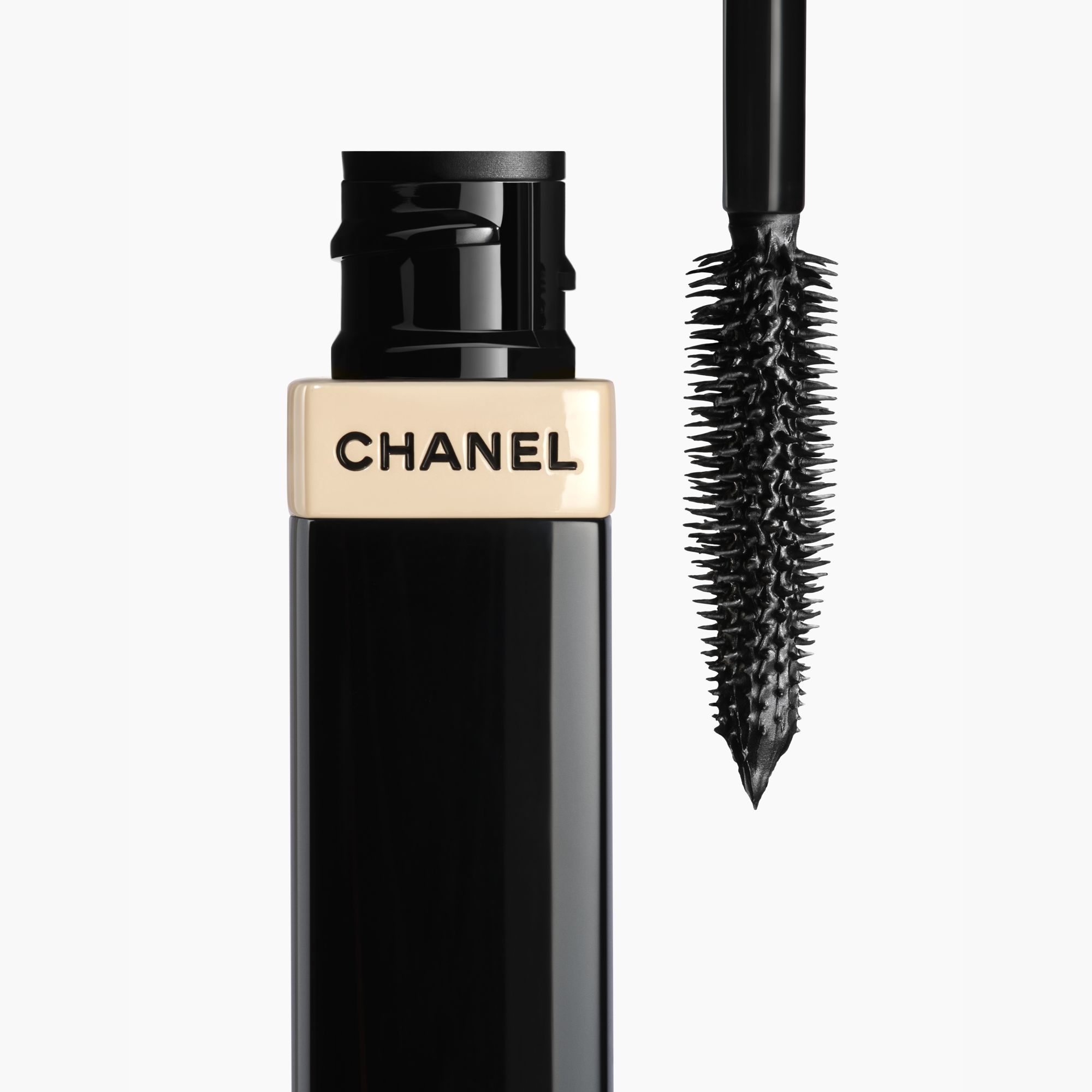 LES BEIGES MASCARA