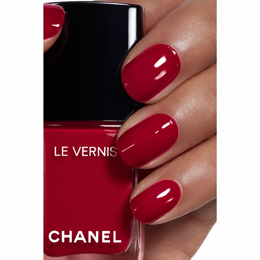 LE VERNIS