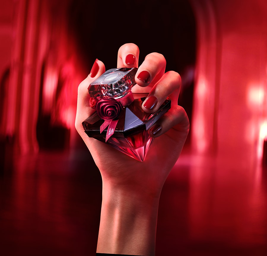 La Nuit Trésor Rouge Drama Eau de Parfum