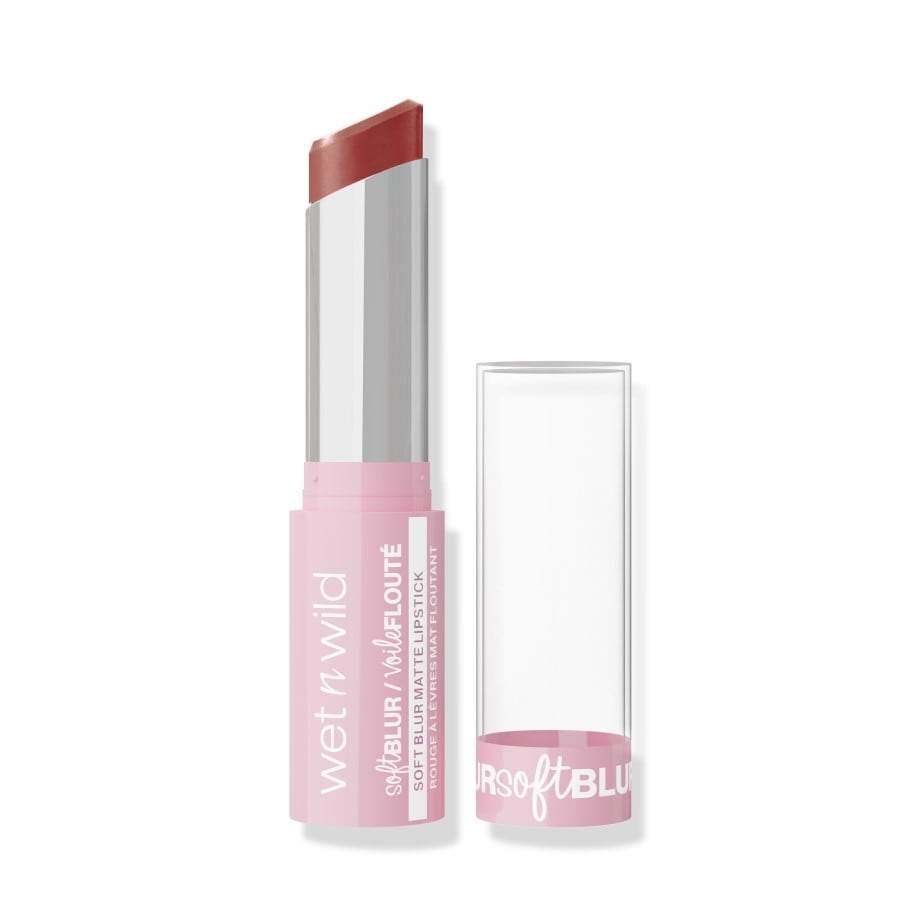 Cloud Pout Soft Blur Matte Lipstick