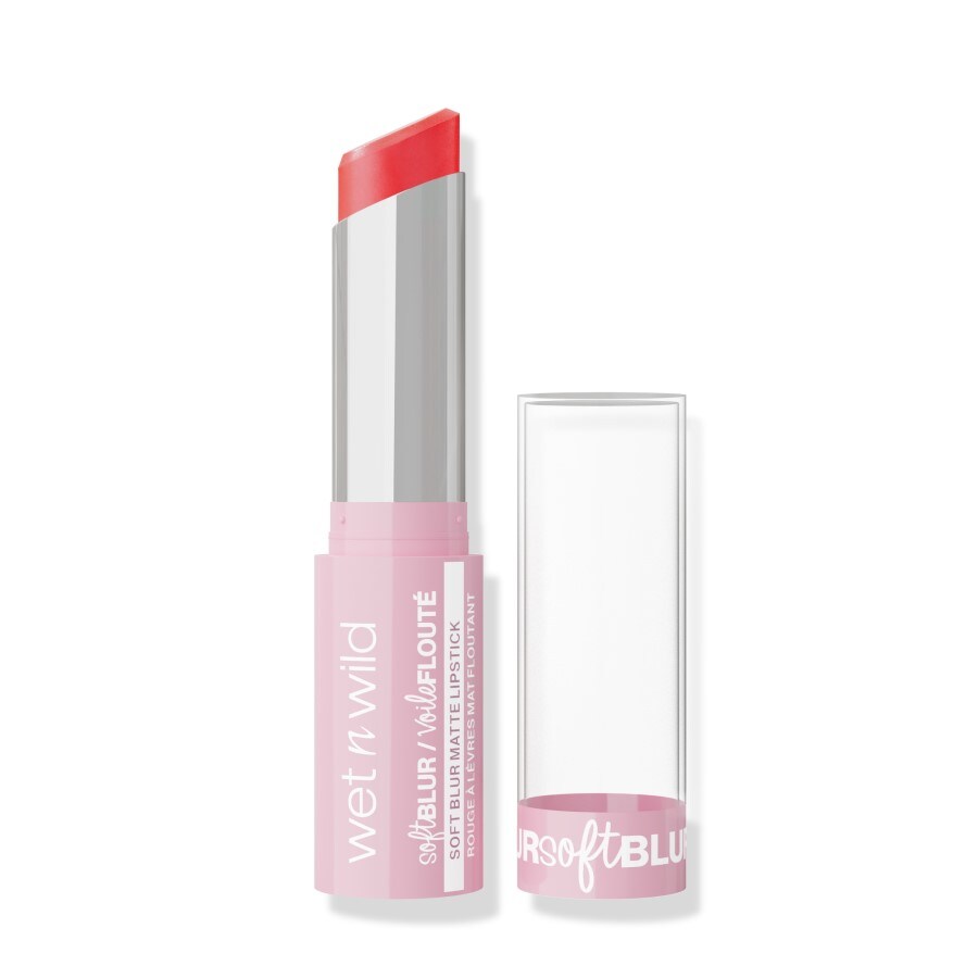 Cloud Pout Soft Blur Matte Lipstick