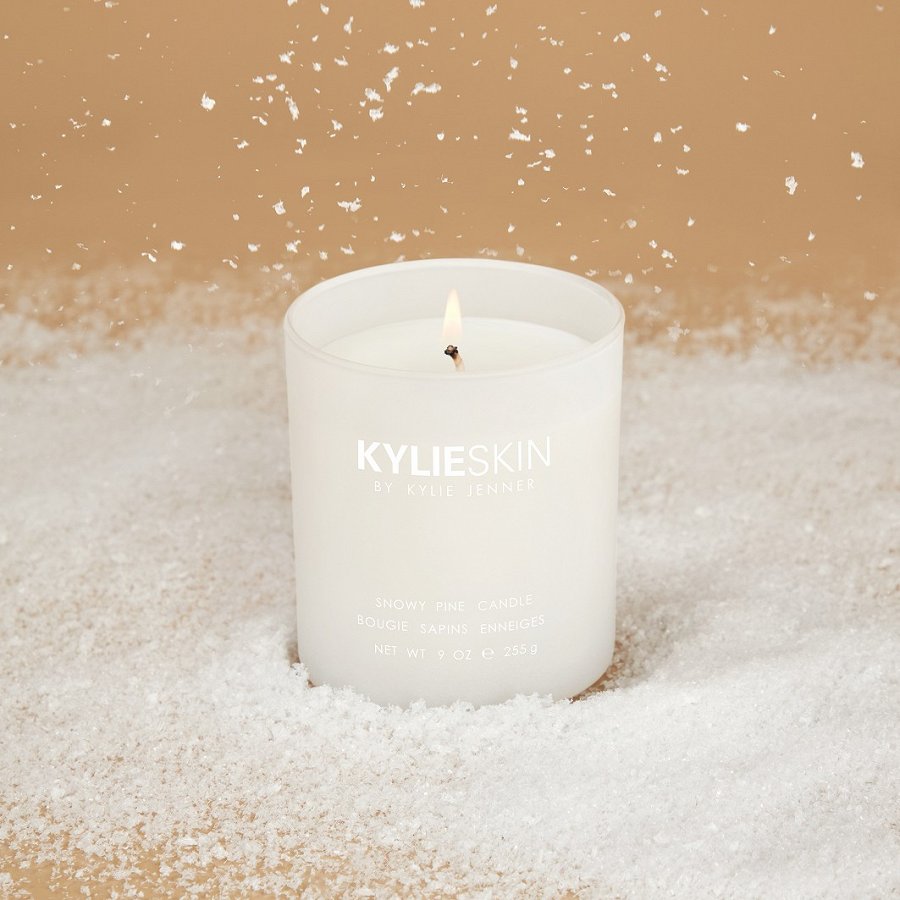 Snow Pine Candle