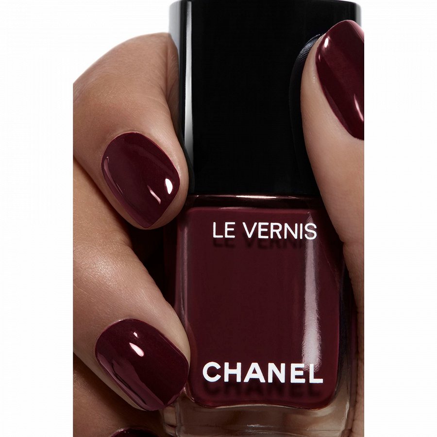 LE VERNIS