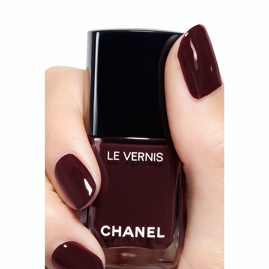 LE VERNIS