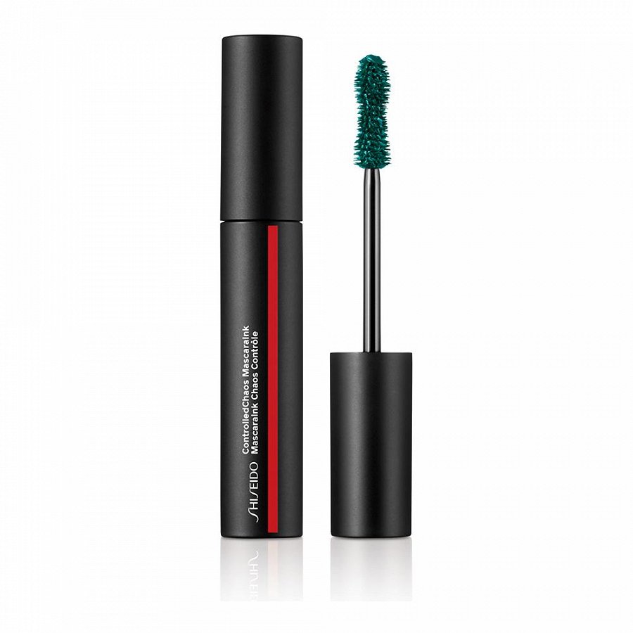 Controlled Chaos Mascara