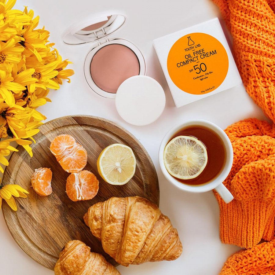 Oil Free Compact Cream SPF 50