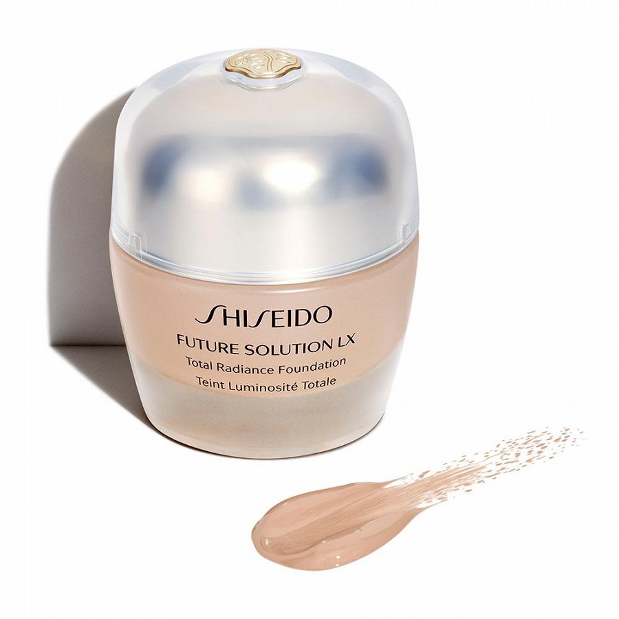 Total Radiance Foundation SPF 15