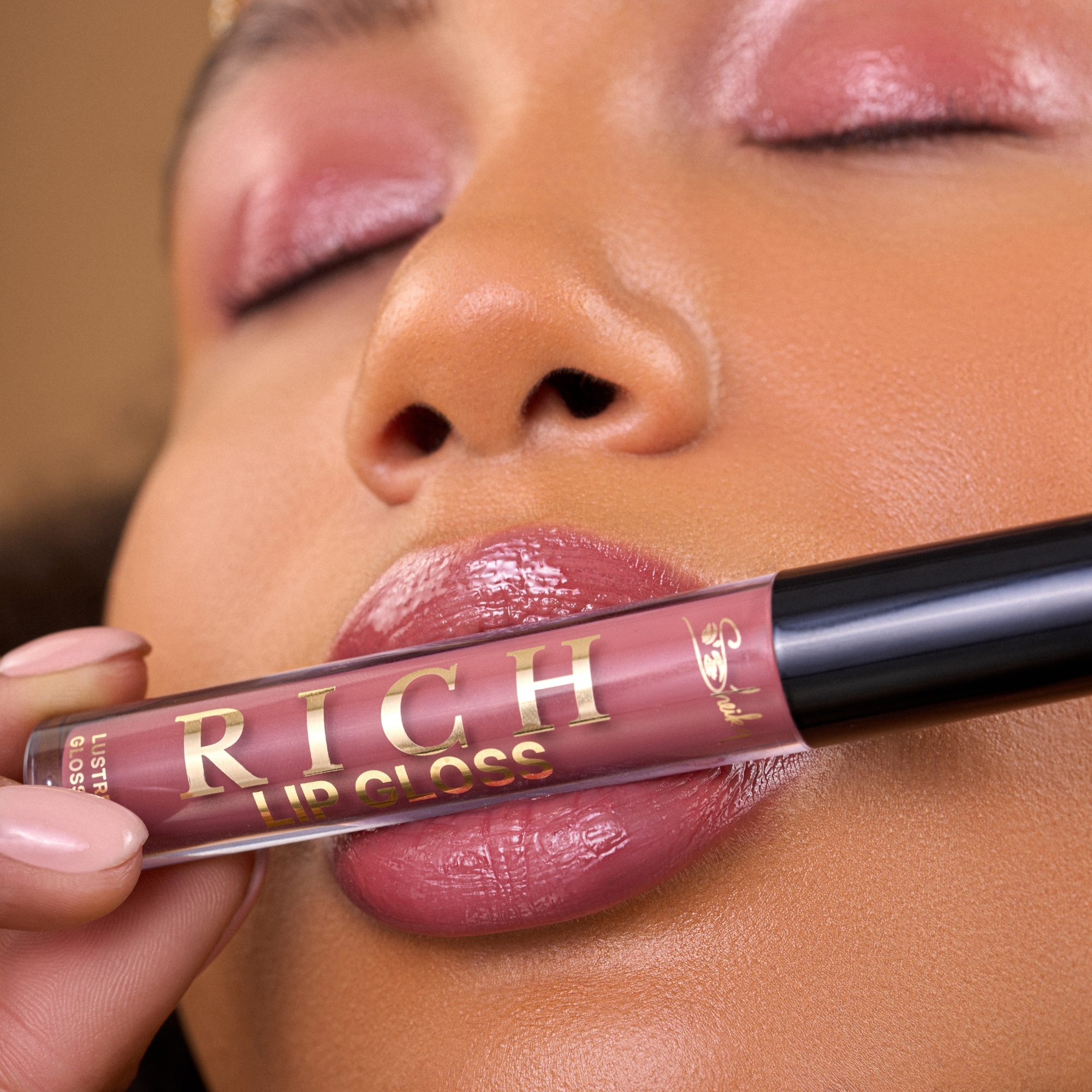 Rich Lustre Lip Gloss