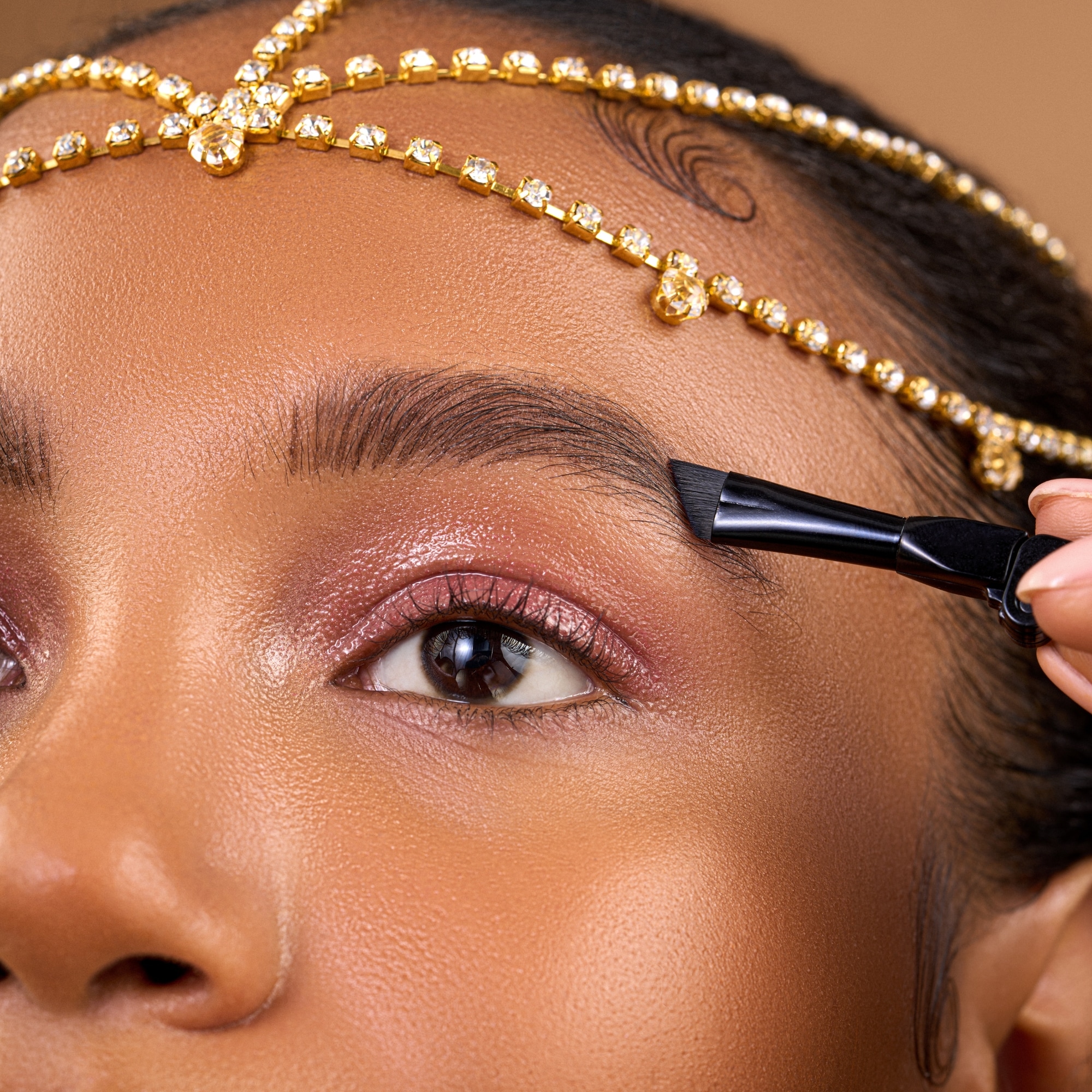 Arch Master Brow Pomade