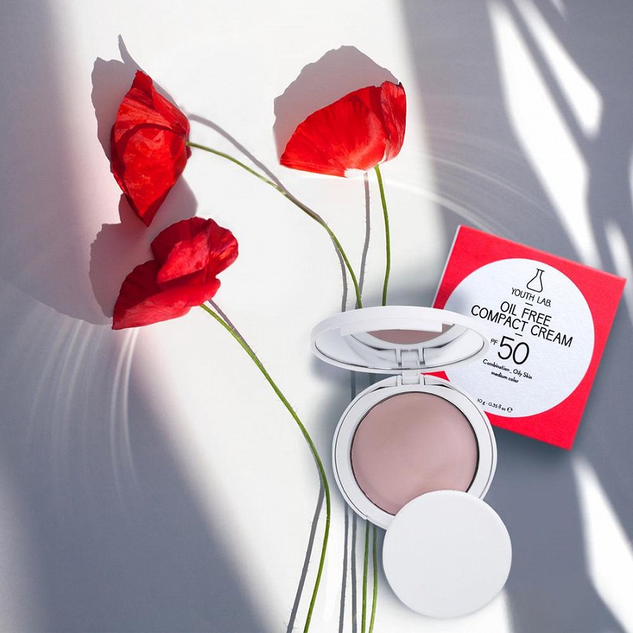 Oil Free Compact Cream SPF 50