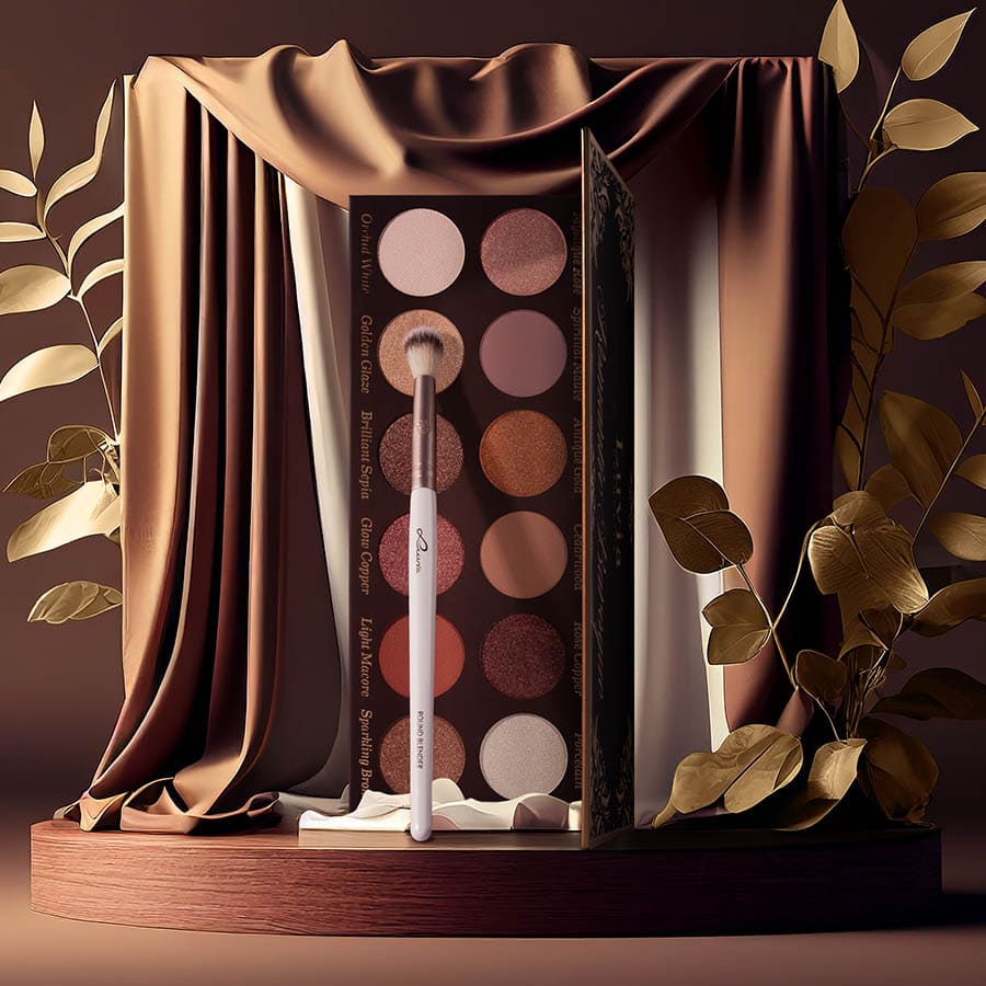 Luvia Cosmetics Romantic Baroque Eyeshadow Palette online la DOUGLAS