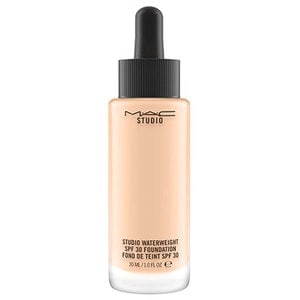 MAC Studio Waterweight SPF 30 Foundation NW Fond Ten 30 ml