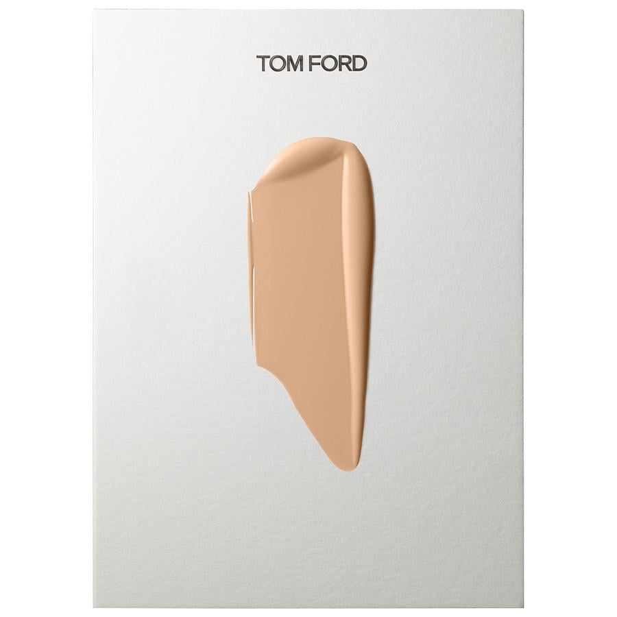 TOM FORD Shade And Iluminate  Soft  Radiance Foundation SPF 50 .Bone Fond Ten 30 ml